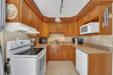 19 Larkdale Crescent Essa ON L0M 1B0