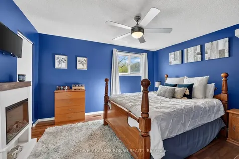 19 Larkdale Crescent Essa ON L0M 1B0