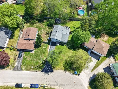 19 Larkdale Crescent Essa ON L0M 1B0