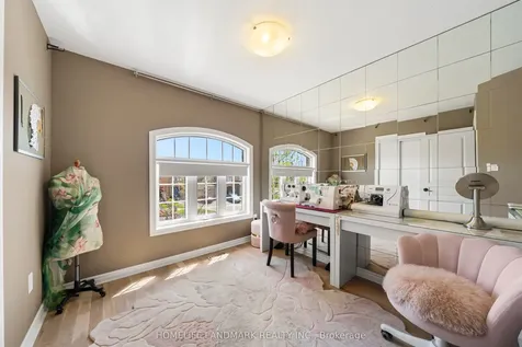 53 Bloomgate Crescent Richmond Hill ON L4E 4E2
