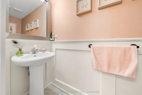 53 Bloomgate Crescent Richmond Hill ON L4E 4E2