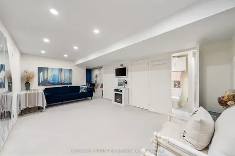 53 Bloomgate Crescent Richmond Hill ON L4E 4E2