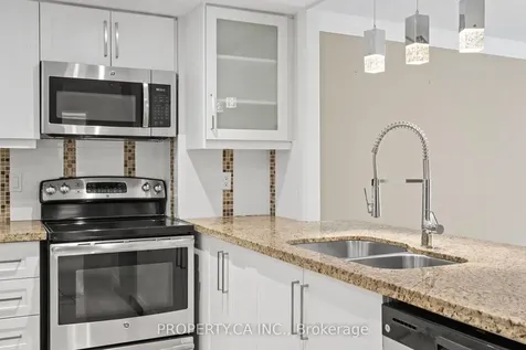 7601 Bathurst Street Vaughan ON L4J 4H5