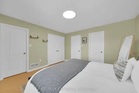 18 Armstrong Crescent Bradford West Gwillimbury ON L3Z 0L1