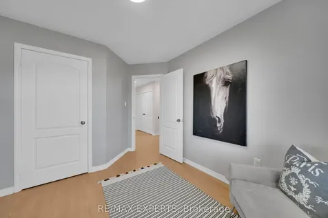 18 Armstrong Crescent Bradford West Gwillimbury ON L3Z 0L1