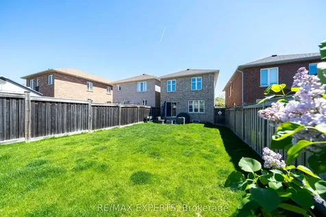 18 Armstrong Crescent Bradford West Gwillimbury ON L3Z 0L1