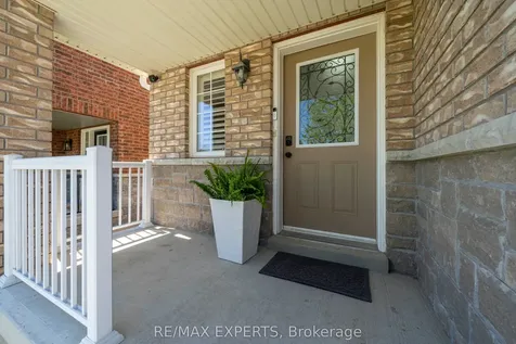 18 Armstrong Crescent Bradford West Gwillimbury ON L3Z 0L1