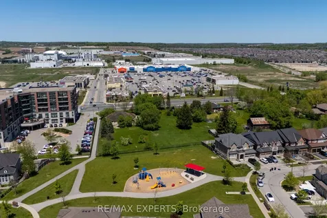 18 Armstrong Crescent Bradford West Gwillimbury ON L3Z 0L1