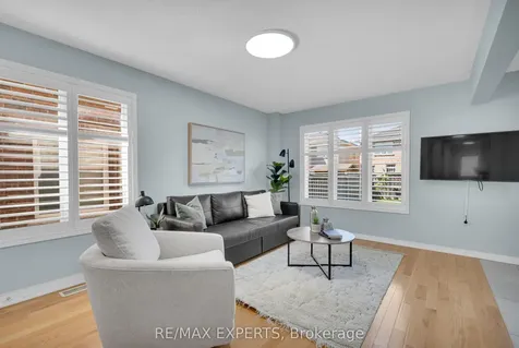 18 Armstrong Crescent Bradford West Gwillimbury ON L3Z 0L1