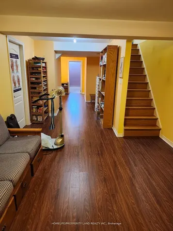 25 Olivia Drive Markham ON L6C 3B6