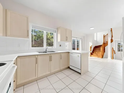52 Drew Kelly Way Markham ON L3R 5R2