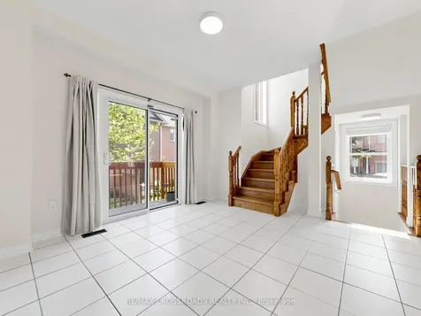 52 Drew Kelly Way Markham ON L3R 5R2