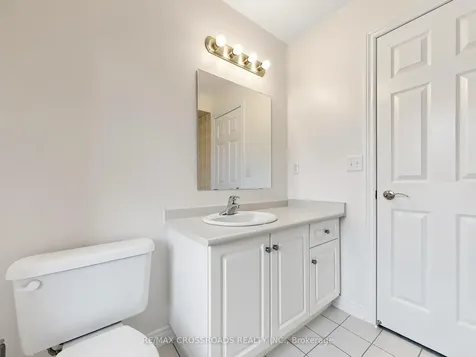 52 Drew Kelly Way Markham ON L3R 5R2