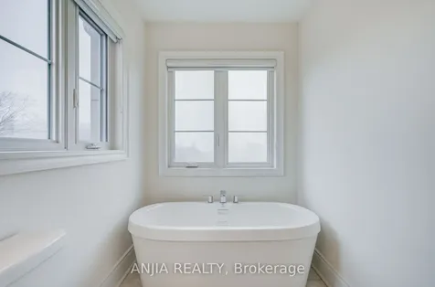 329 Swan Park Road Markham ON L6E 0H5