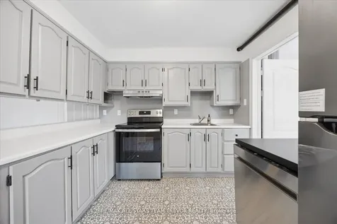 1007 Barton Avenue Georgina ON L4P 3E9