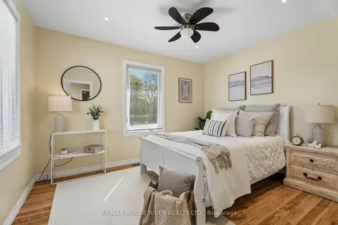 20 Lorne Street Georgina ON L0E 1L0