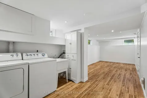 20 Lorne Street Georgina ON L0E 1L0
