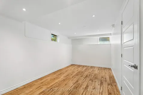 20 Lorne Street Georgina ON L0E 1L0