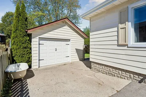 20 Lorne Street Georgina ON L0E 1L0