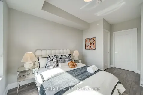 18 Water Walk Drive Markham ON L3R 6L5