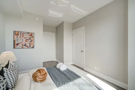 18 Water Walk Drive Markham ON L3R 6L5