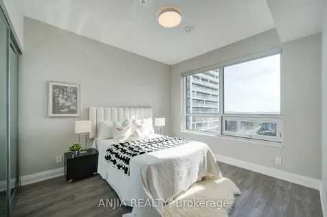 18 Water Walk Drive Markham ON L3R 6L5