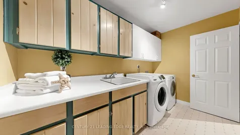 103 Robinson Street Markham ON L3P 1P2