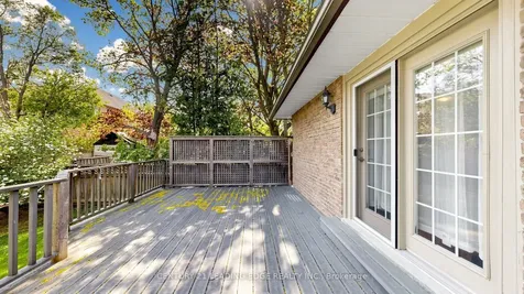 103 Robinson Street Markham ON L3P 1P2