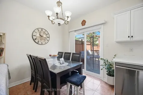 8 Nasir Crescent Vaughan ON L6A 3B3