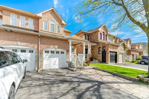 8 Nasir Crescent Vaughan ON L6A 3B3