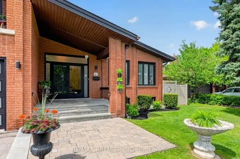 21 Forest Circle Court Vaughan ON L4L 1N8
