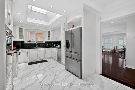 21 Forest Circle Court Vaughan ON L4L 1N8