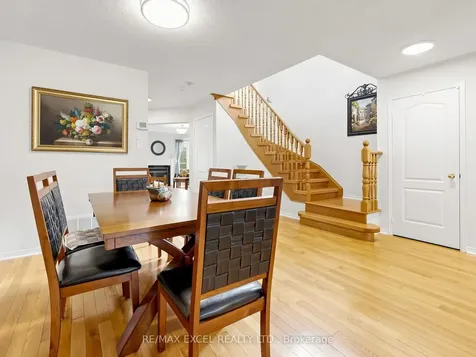 68 Chestertown Square Markham ON L6C 2R4