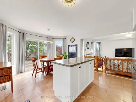 68 Chestertown Square Markham ON L6C 2R4