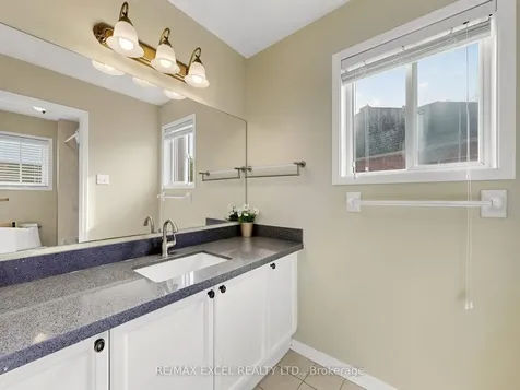 68 Chestertown Square Markham ON L6C 2R4