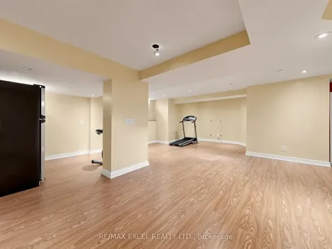 68 Chestertown Square Markham ON L6C 2R4
