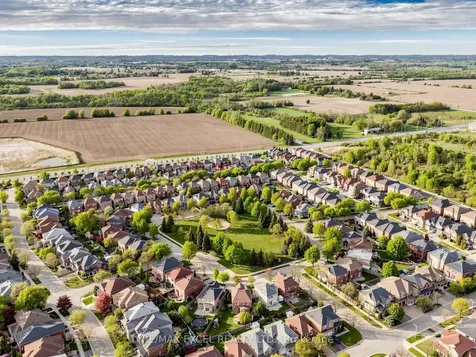68 Chestertown Square Markham ON L6C 2R4