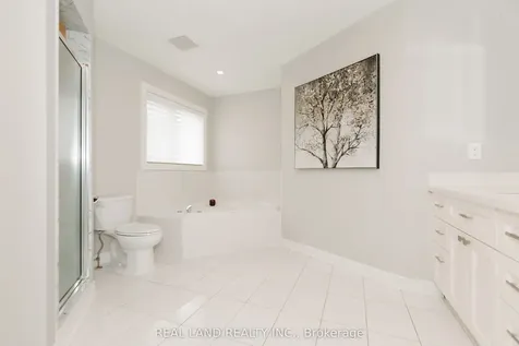 5 Rochester Hill Street Richmond Hill ON L4S 2M6
