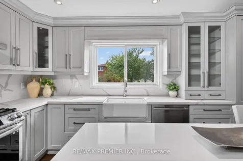 248 Forest Drive Vaughan ON L4L 3T5