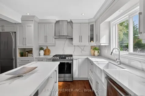 248 Forest Drive Vaughan ON L4L 3T5