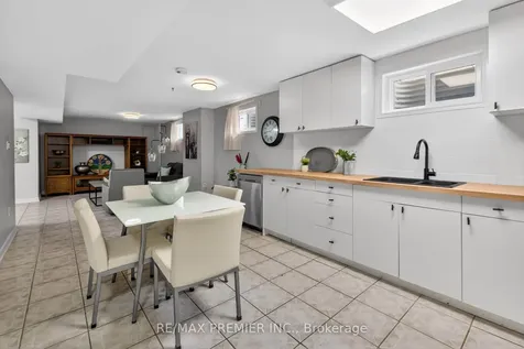248 Forest Drive Vaughan ON L4L 3T5