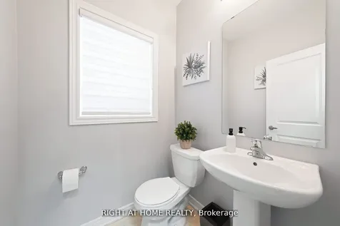 1655 Emberton Way Innisfil ON L9S 0N4