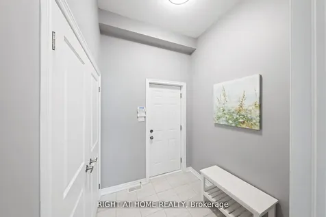 1655 Emberton Way Innisfil ON L9S 0N4
