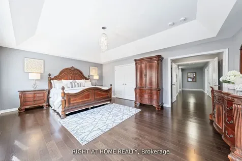 1655 Emberton Way Innisfil ON L9S 0N4