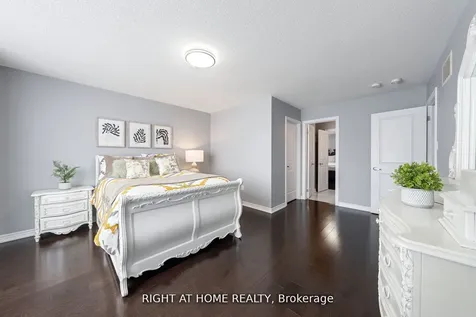 1655 Emberton Way Innisfil ON L9S 0N4