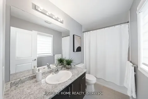 1655 Emberton Way Innisfil ON L9S 0N4