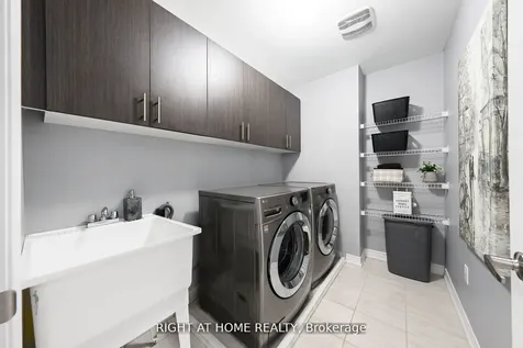 1655 Emberton Way Innisfil ON L9S 0N4
