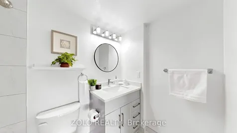 91 Townsgate Drive Vaughan ON L4J 8E8
