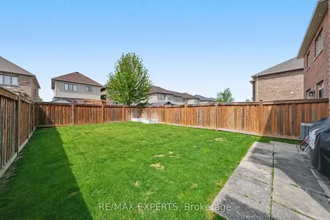 54 Weaver Terrace New Tecumseth ON L0G 1W0