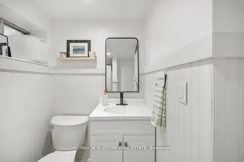 42 Mitchell Avenue New Tecumseth ON L9R 1C2